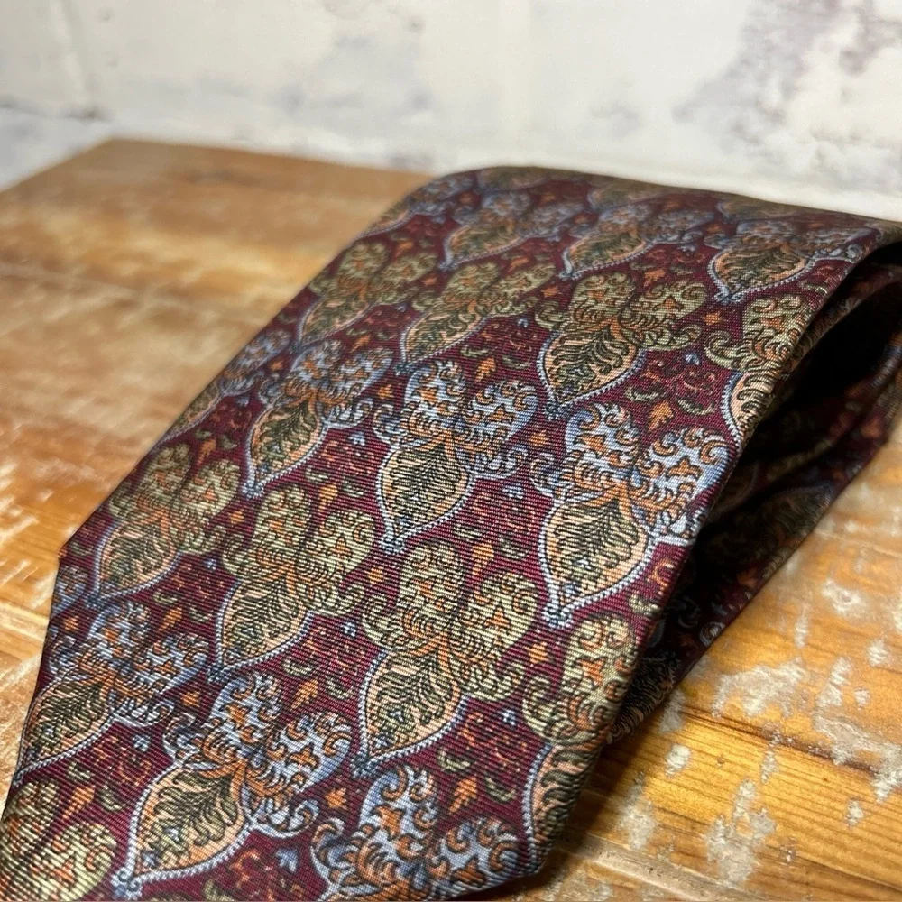 Christian Dior MONSIEUR Tie ALL Silk Burgundy Muiltcolor Paisley Classic Tie EUC
